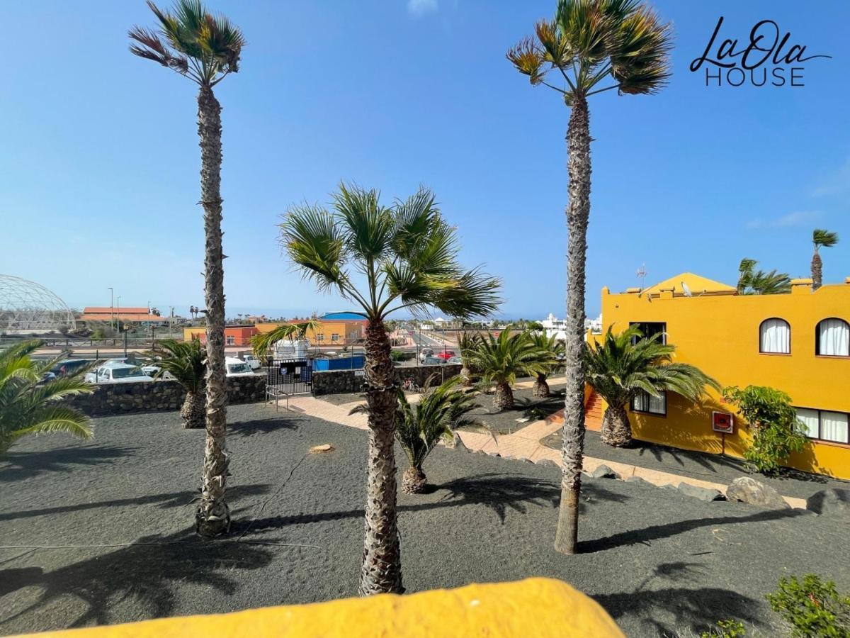La Ola House Precioso Apartamento Con Piscina Corralejo Exterior photo